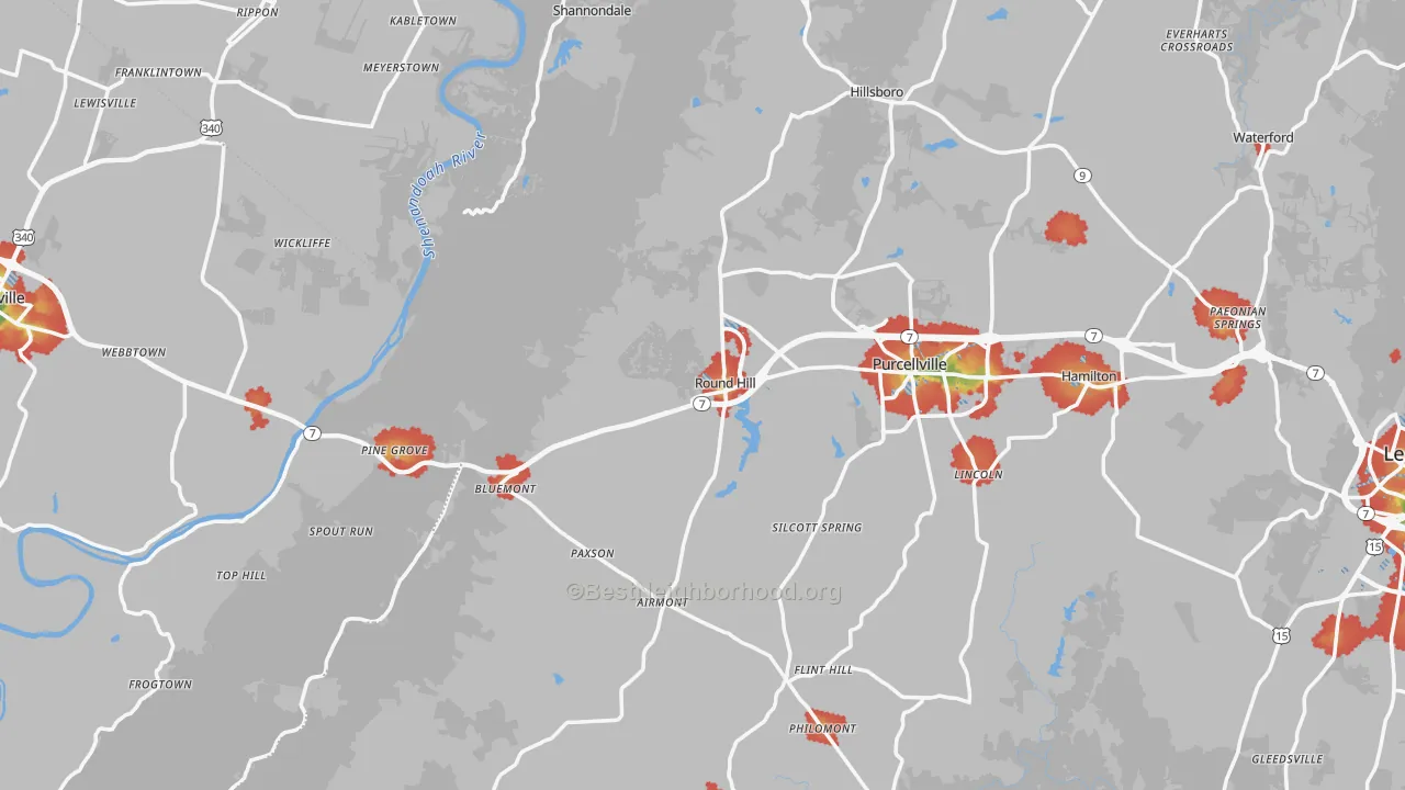 Walk Grade map of Round Hill, VA, walkable areas in green and car-dependent areas in red