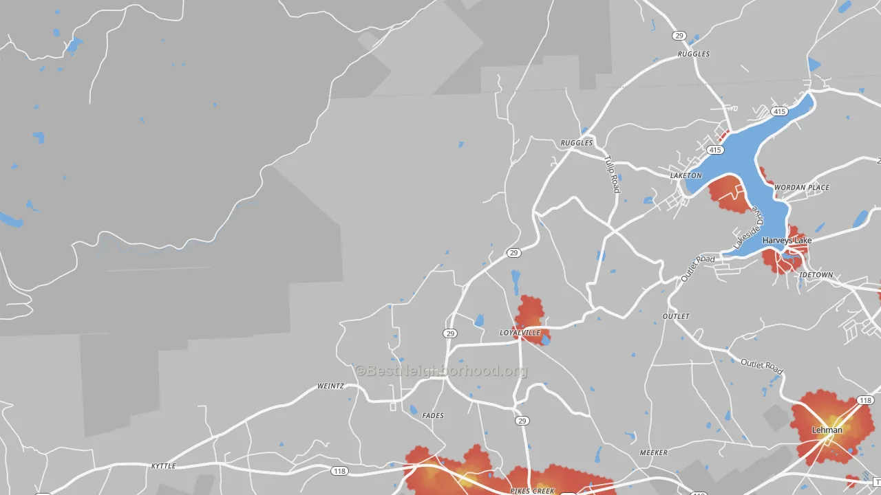 Walk Grade map of Ruggles, PA, walkable areas in green and car-dependent areas in red