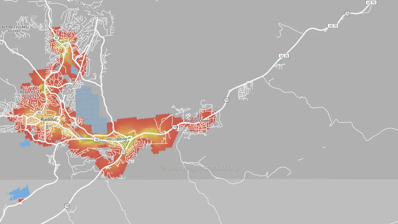 Walk Grade map of Ruidoso Downs, NM, walkable areas in green and car-dependent areas in red
