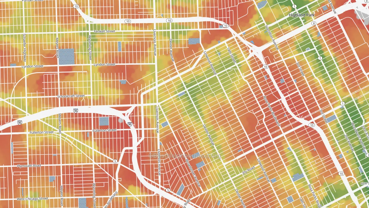 Walk Grade map of Russell Woods, Detroit, MI, walkable areas in green and car-dependent areas in red