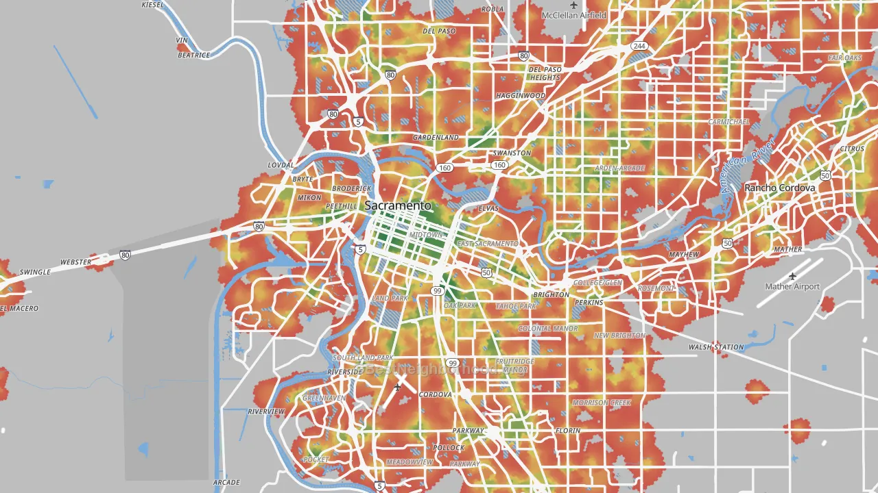 Walk Grade map of Sacramento, CA, walkable areas in green and car-dependent areas in red