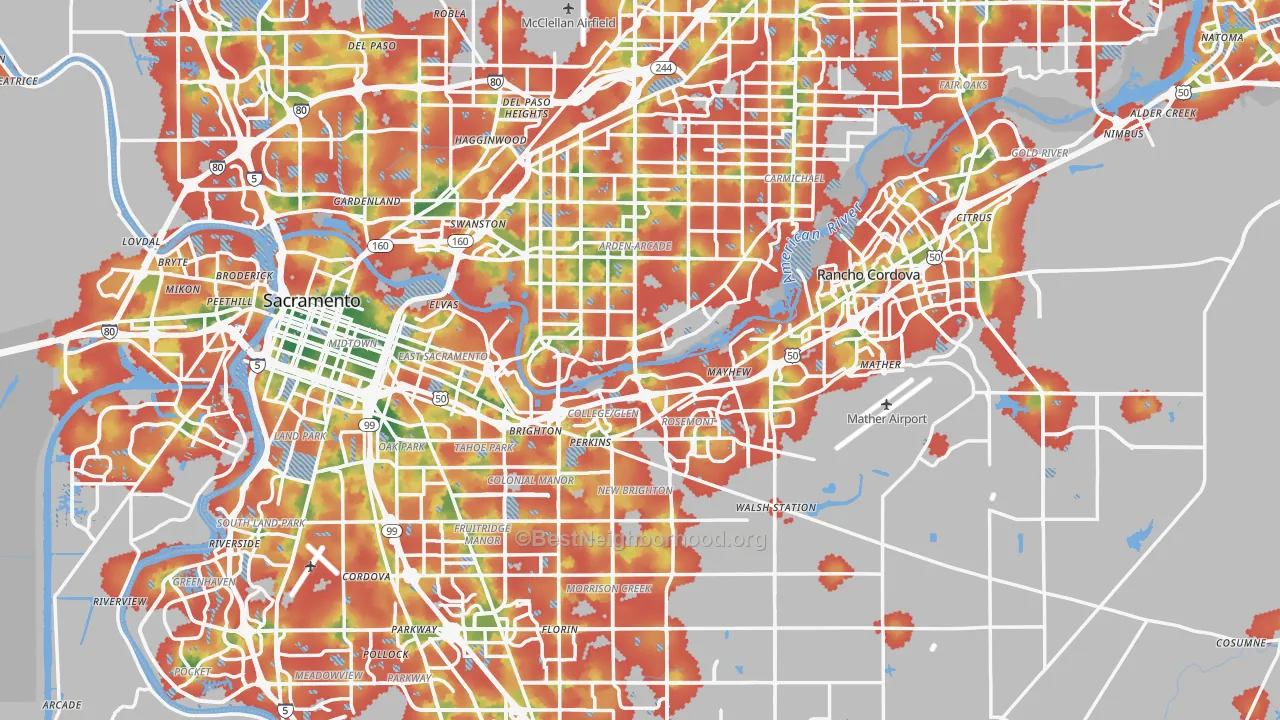 Walk Grade map of Sacramento County, CA, walkable areas in green and car-dependent areas in red