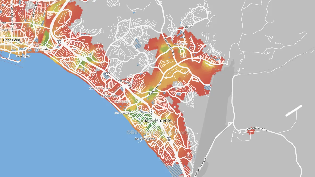Walk Grade map of San Clemente, CA, walkable areas in green and car-dependent areas in red