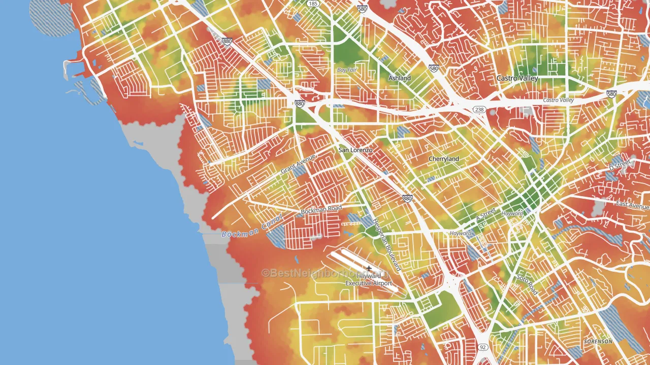 Walk Grade map of San Lorenzo, CA, walkable areas in green and car-dependent areas in red