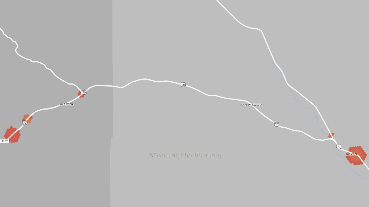 Walk Grade map of San Patricio, NM, walkable areas in green and car-dependent areas in red
