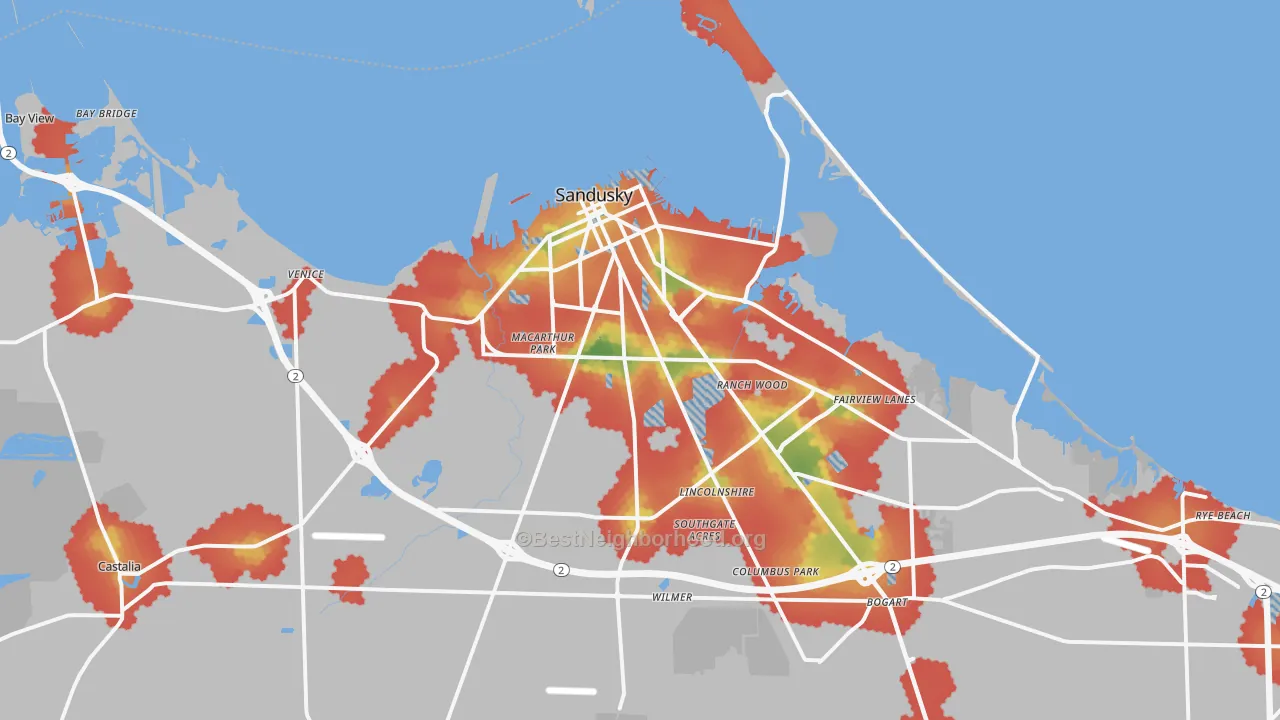 Walk Grade map of Sandusky, OH, walkable areas in green and car-dependent areas in red