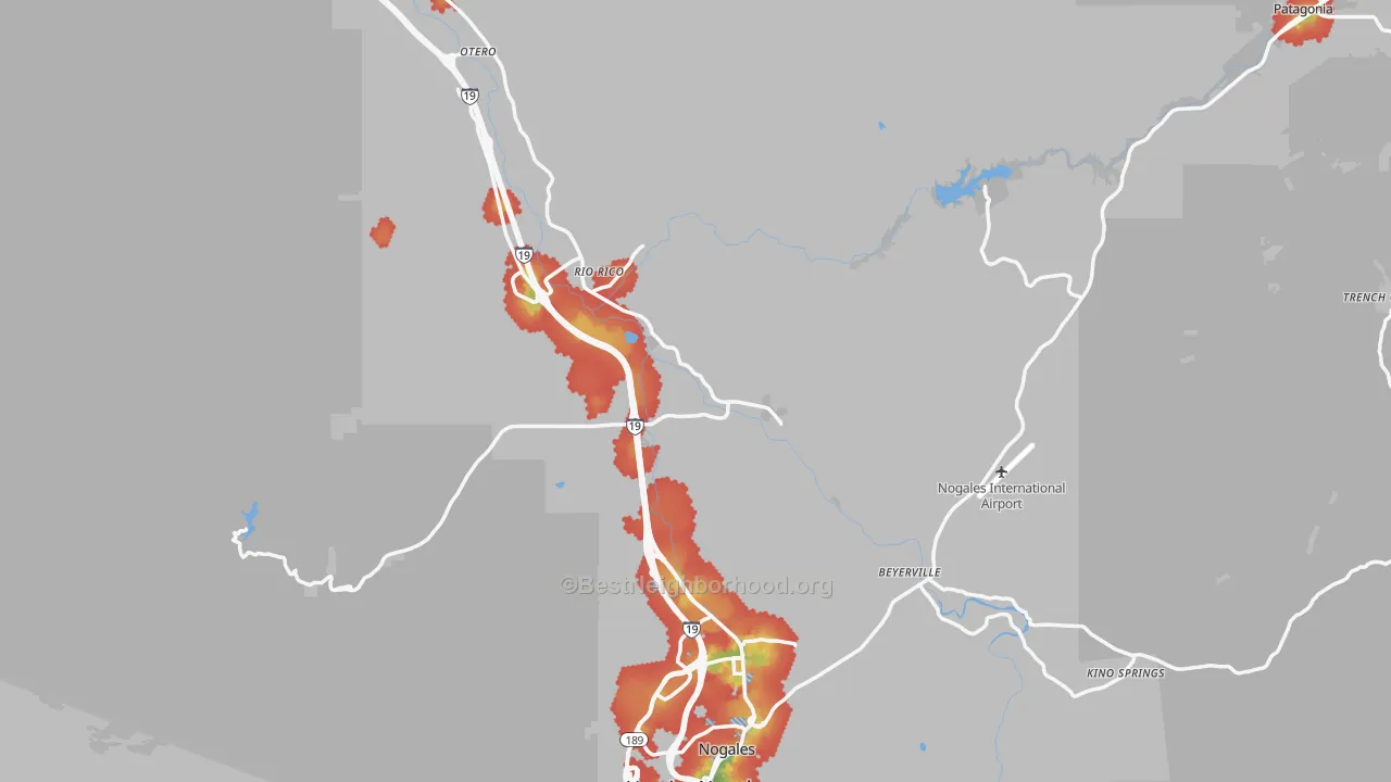 Walk Grade map of Santa Cruz County, AZ, walkable areas in green and car-dependent areas in red