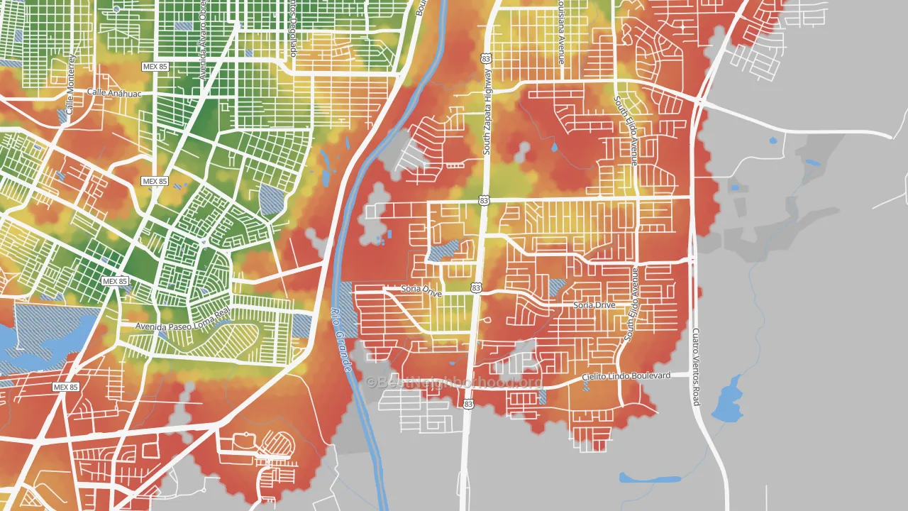 Walk Grade map of Santa Fe, Laredo, TX, walkable areas in green and car-dependent areas in red