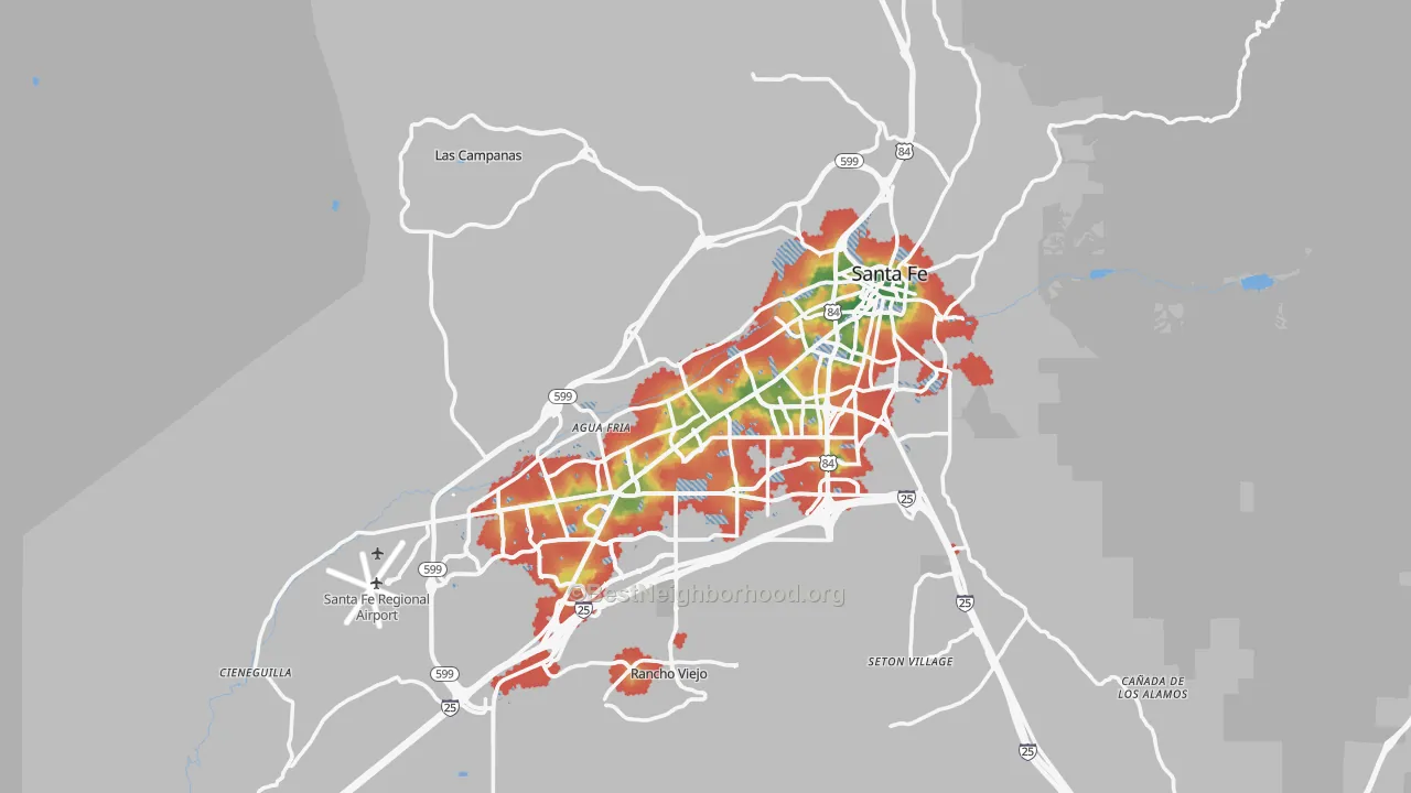 Walk Grade map of Santa Fe, NM, walkable areas in green and car-dependent areas in red