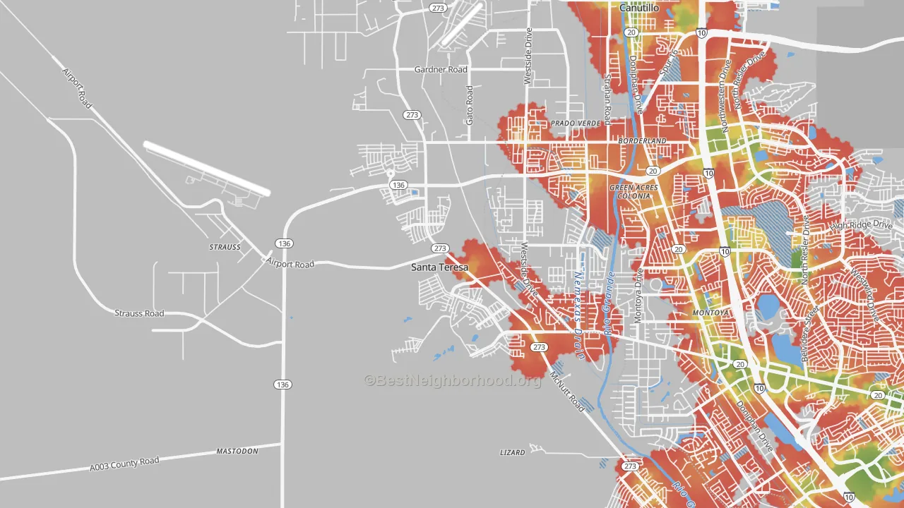 Walk Grade map of Santa Teresa, NM, walkable areas in green and car-dependent areas in red
