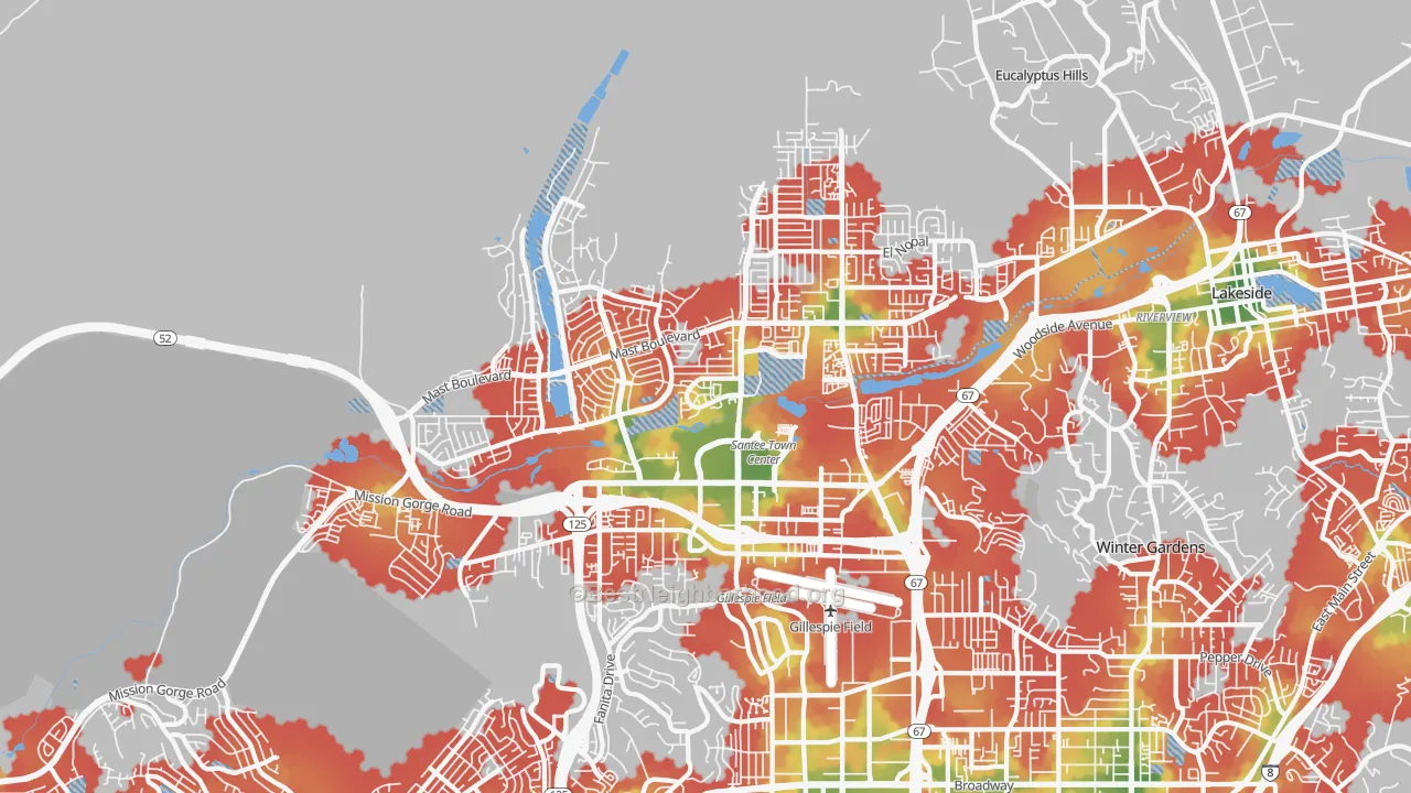 Walk Grade map of Santee, CA, walkable areas in green and car-dependent areas in red
