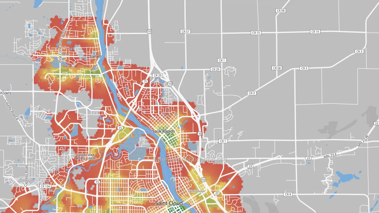 Walk Grade map of Sauk Rapids, MN, walkable areas in green and car-dependent areas in red