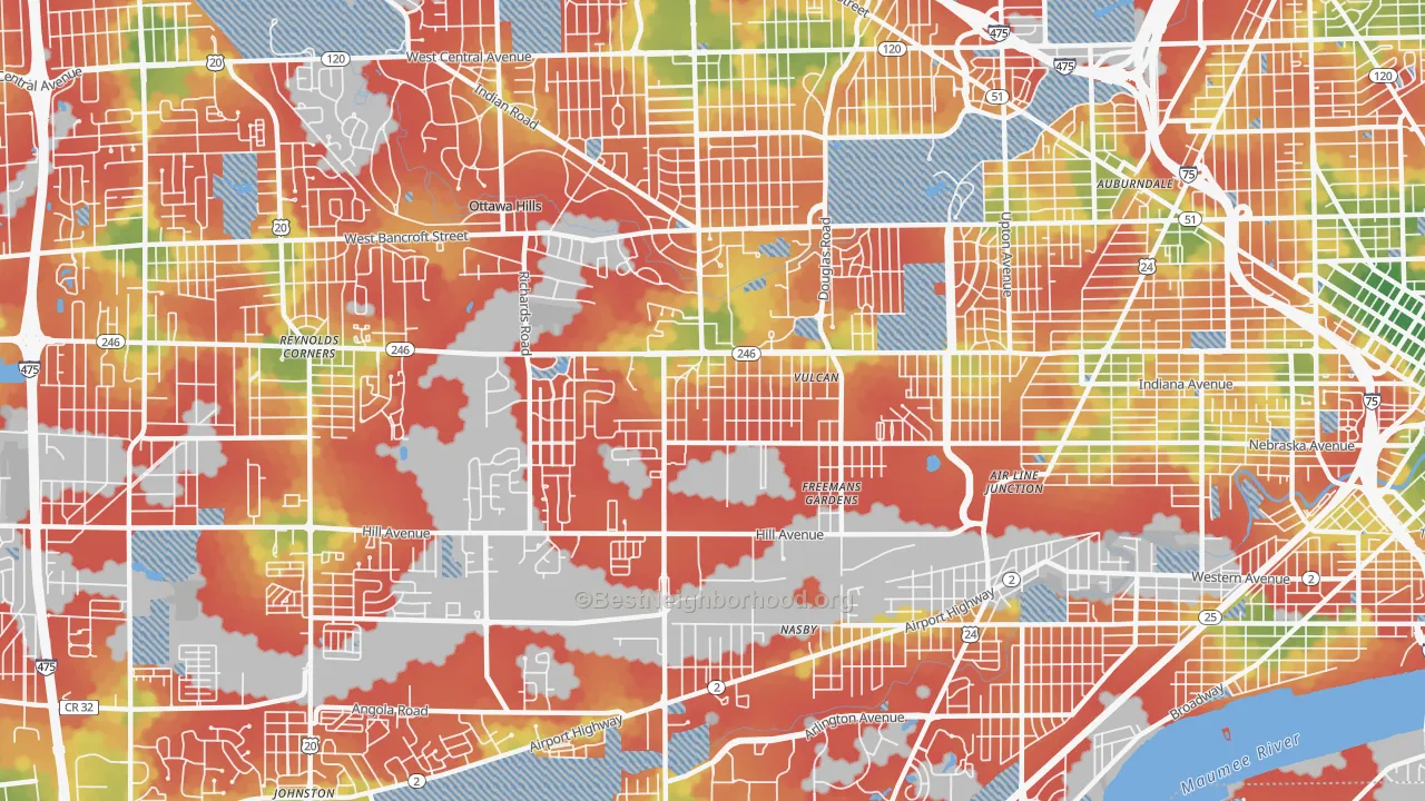 Walk Grade map of Scott Park, Toledo, OH, walkable areas in green and car-dependent areas in red