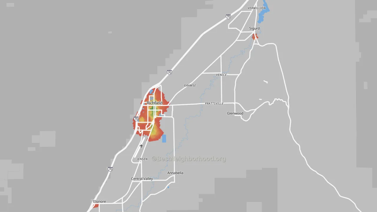 Walk Grade map of Sevier County, UT, walkable areas in green and car-dependent areas in red