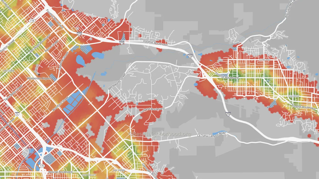 Walk Grade map of Shadow Hills, Sunland, CA, walkable areas in green and car-dependent areas in red