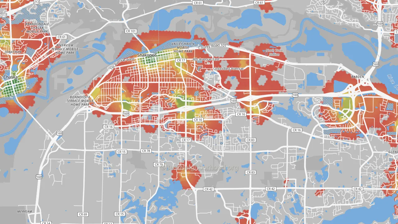 Walk Grade map of Shakopee, MN, walkable areas in green and car-dependent areas in red
