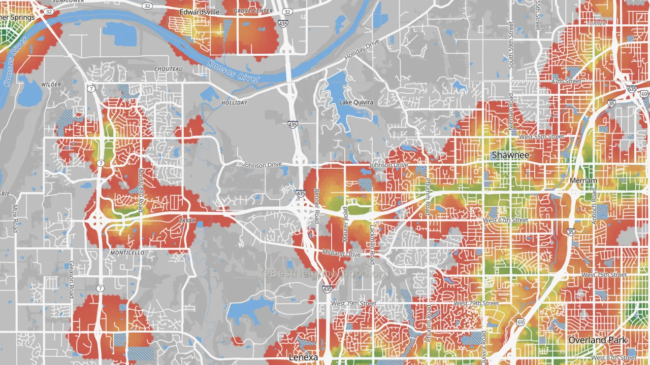 Walk Grade map of Shawnee, KS, walkable areas in green and car-dependent areas in red
