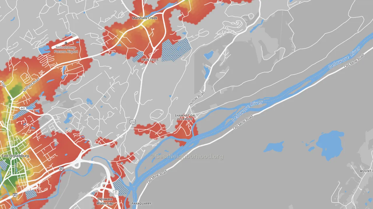 Walk Grade map of Shawnee On Delaware, PA, walkable areas in green and car-dependent areas in red