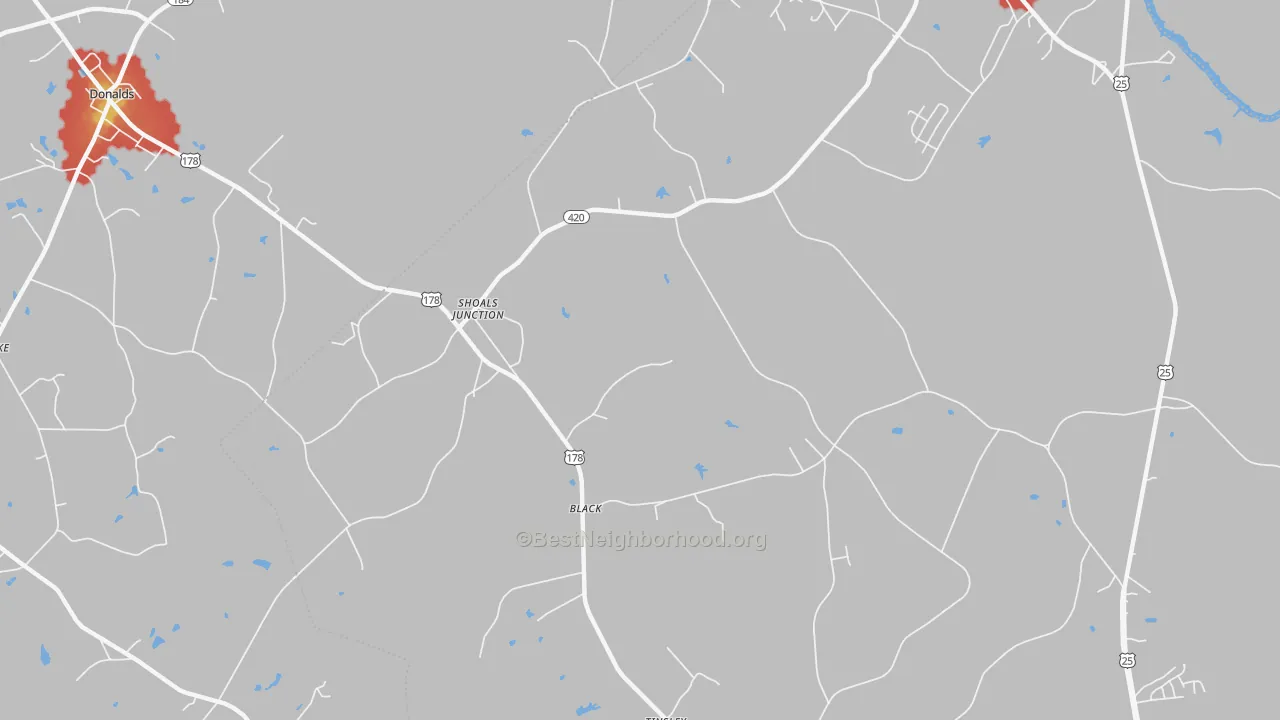Walk Grade map of Shoals Junction, SC, walkable areas in green and car-dependent areas in red