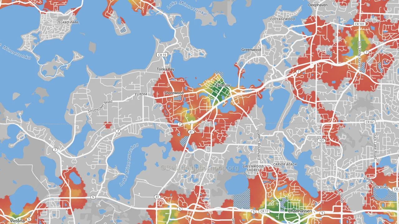 Walk Grade map of Shorewood, MN, walkable areas in green and car-dependent areas in red