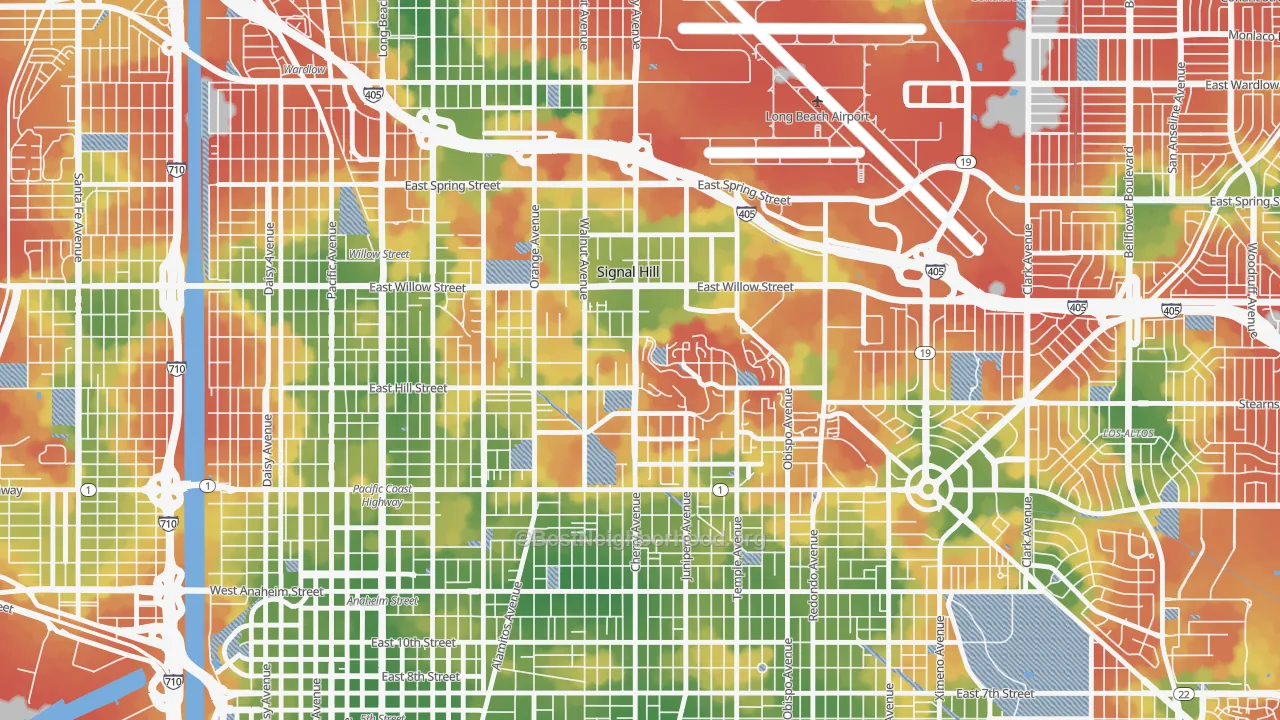 Walk Grade map of Signal Hill, CA, walkable areas in green and car-dependent areas in red