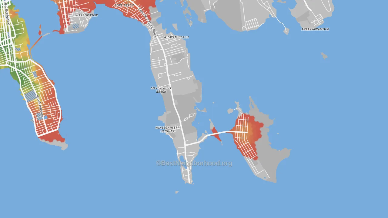 Walk Grade map of Silver Shell Beach, MA, walkable areas in green and car-dependent areas in red