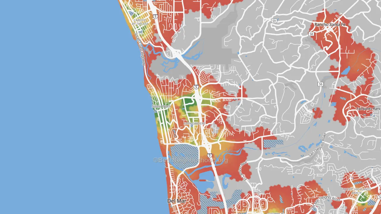 Walk Grade map of Solana Beach, CA, walkable areas in green and car-dependent areas in red
