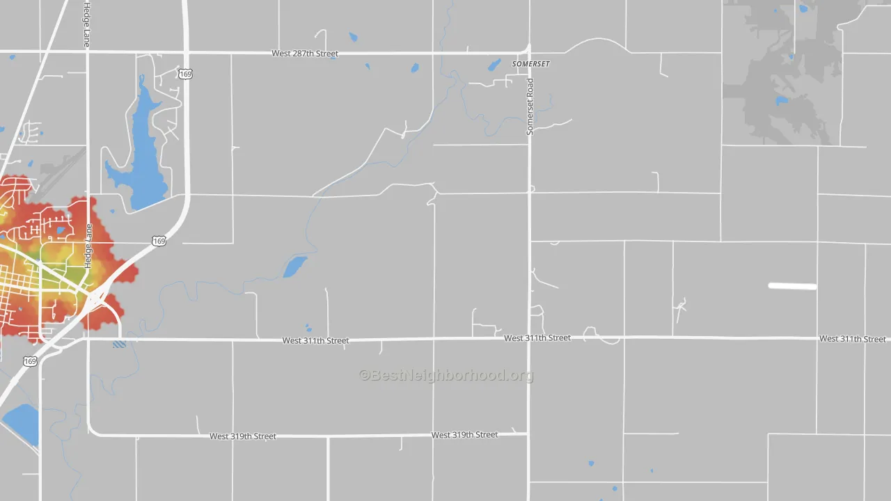 Walk Grade map of Somerset, KS, walkable areas in green and car-dependent areas in red