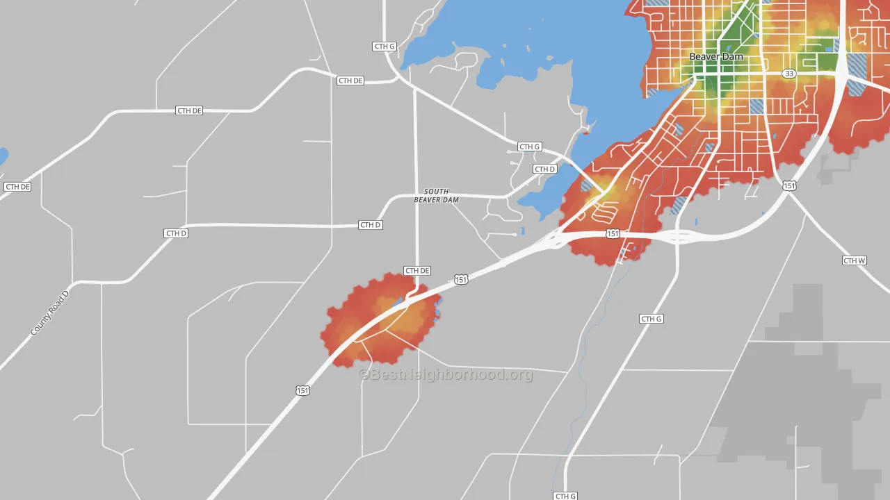Walk Grade map of South Beaver Dam, WI, walkable areas in green and car-dependent areas in red