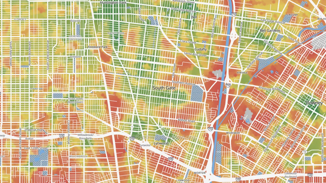 Walk Grade map of South Gate, CA, walkable areas in green and car-dependent areas in red
