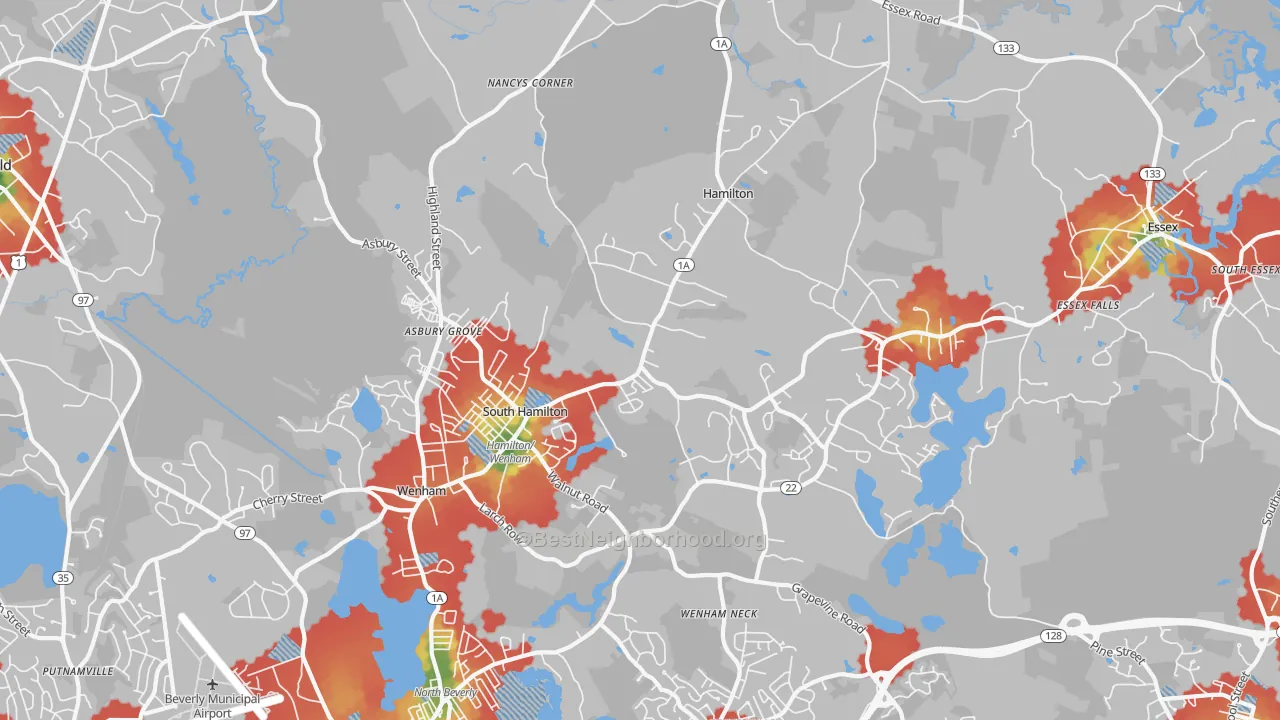 Walk Grade map of South Hamilton, MA, walkable areas in green and car-dependent areas in red