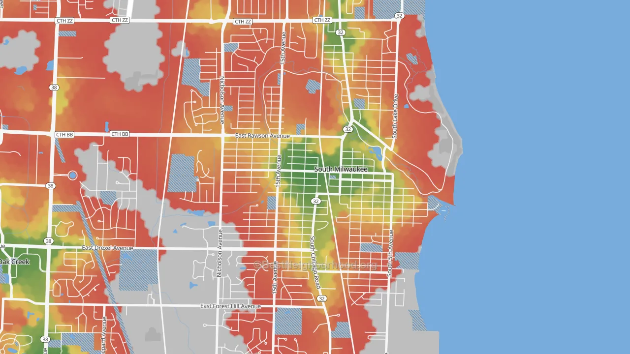 Walk Grade map of South Milwaukee, WI, walkable areas in green and car-dependent areas in red