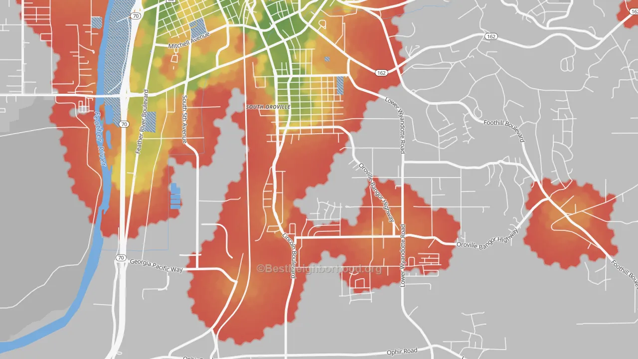 Walk Grade map of South Oroville, CA, walkable areas in green and car-dependent areas in red