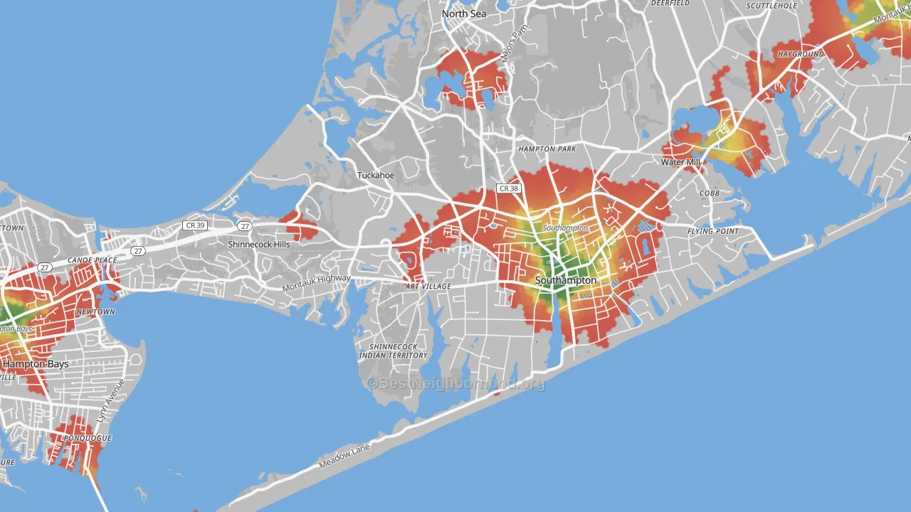 Walk Grade map of Southampton, NY, walkable areas in green and car-dependent areas in red