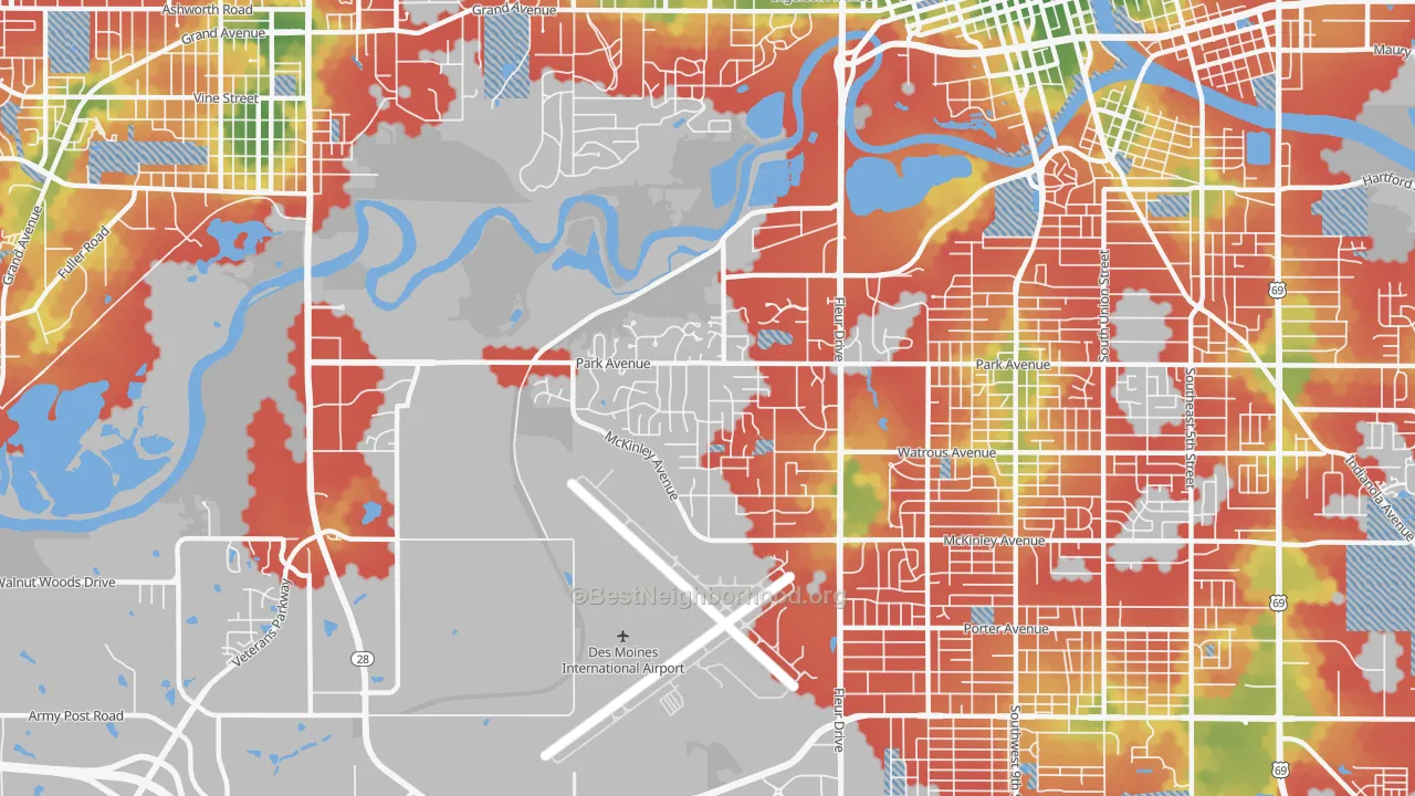 Walk Grade map of Southwestern Hills, Des Moines, IA, walkable areas in green and car-dependent areas in red