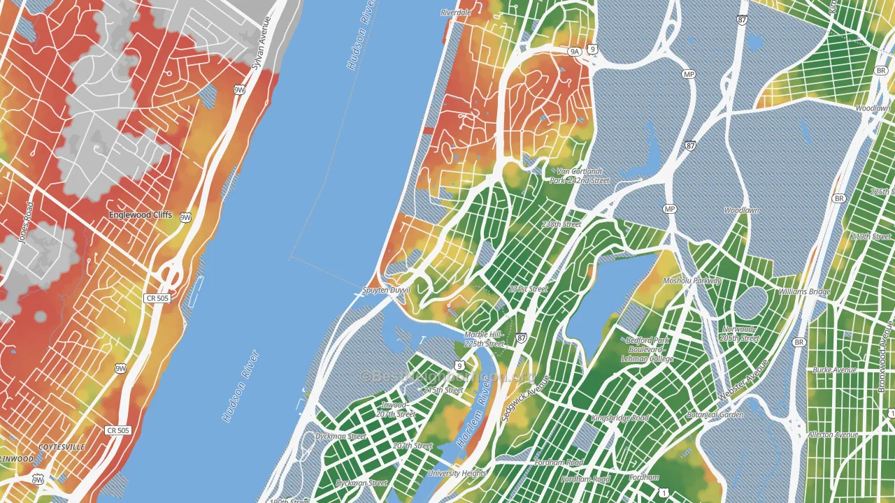 Walk Grade map of Spuyten Duyvil, Bronx, NY, walkable areas in green and car-dependent areas in red