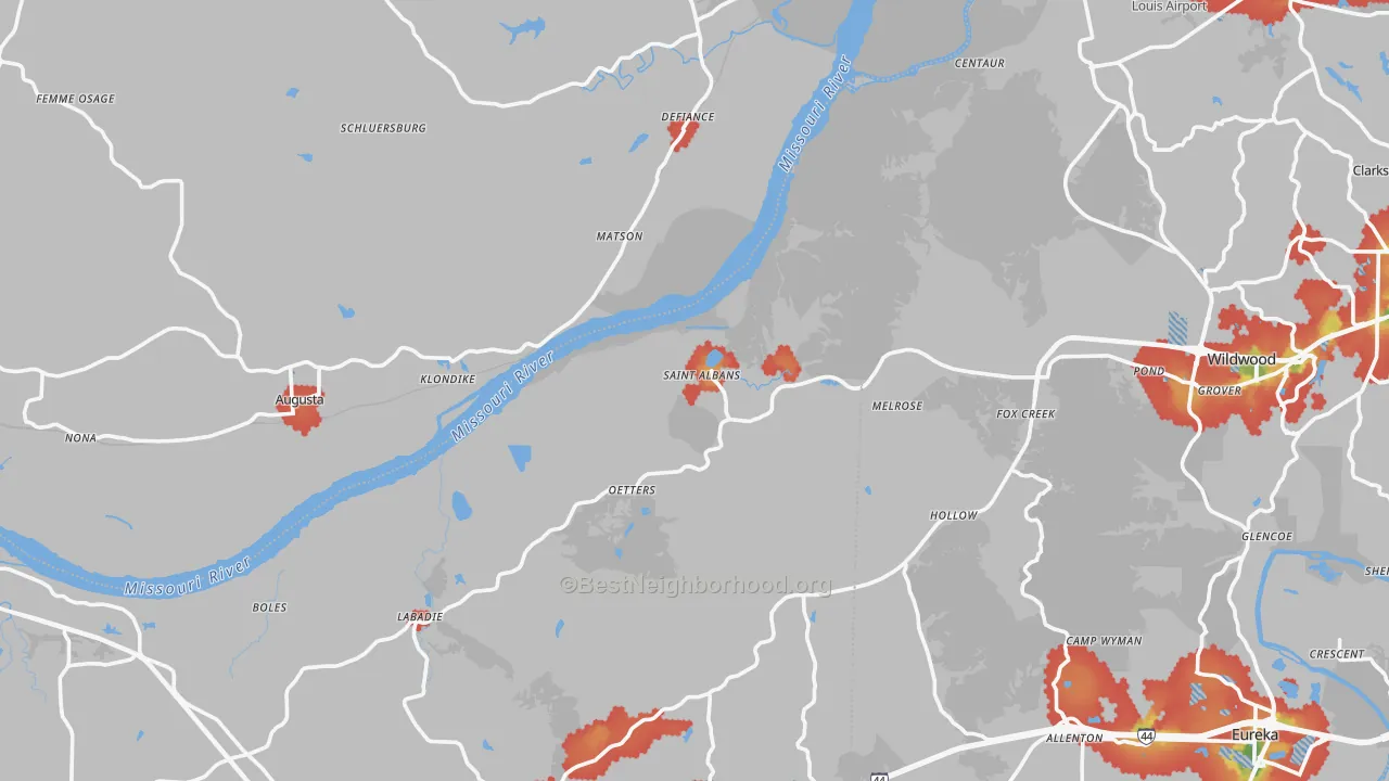 Walk Grade map of St. Albans, MO, walkable areas in green and car-dependent areas in red
