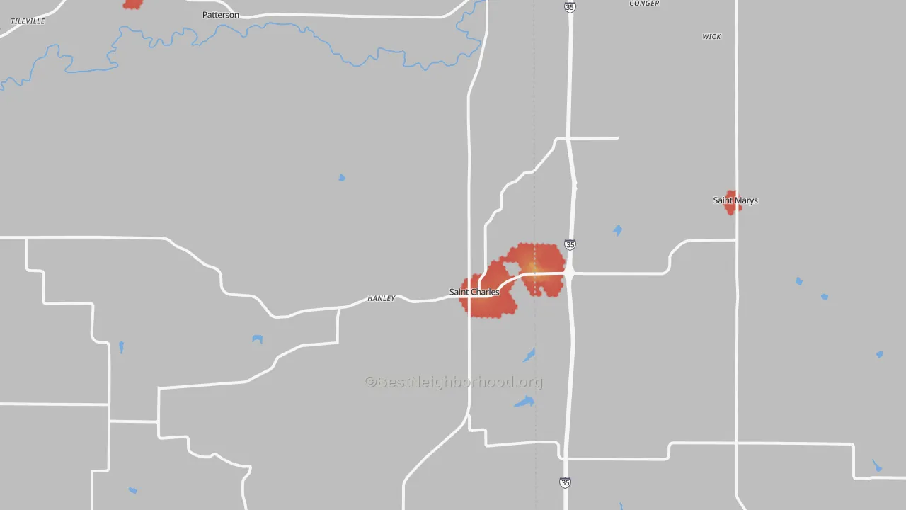 Walk Grade map of St. Charles, IA, walkable areas in green and car-dependent areas in red