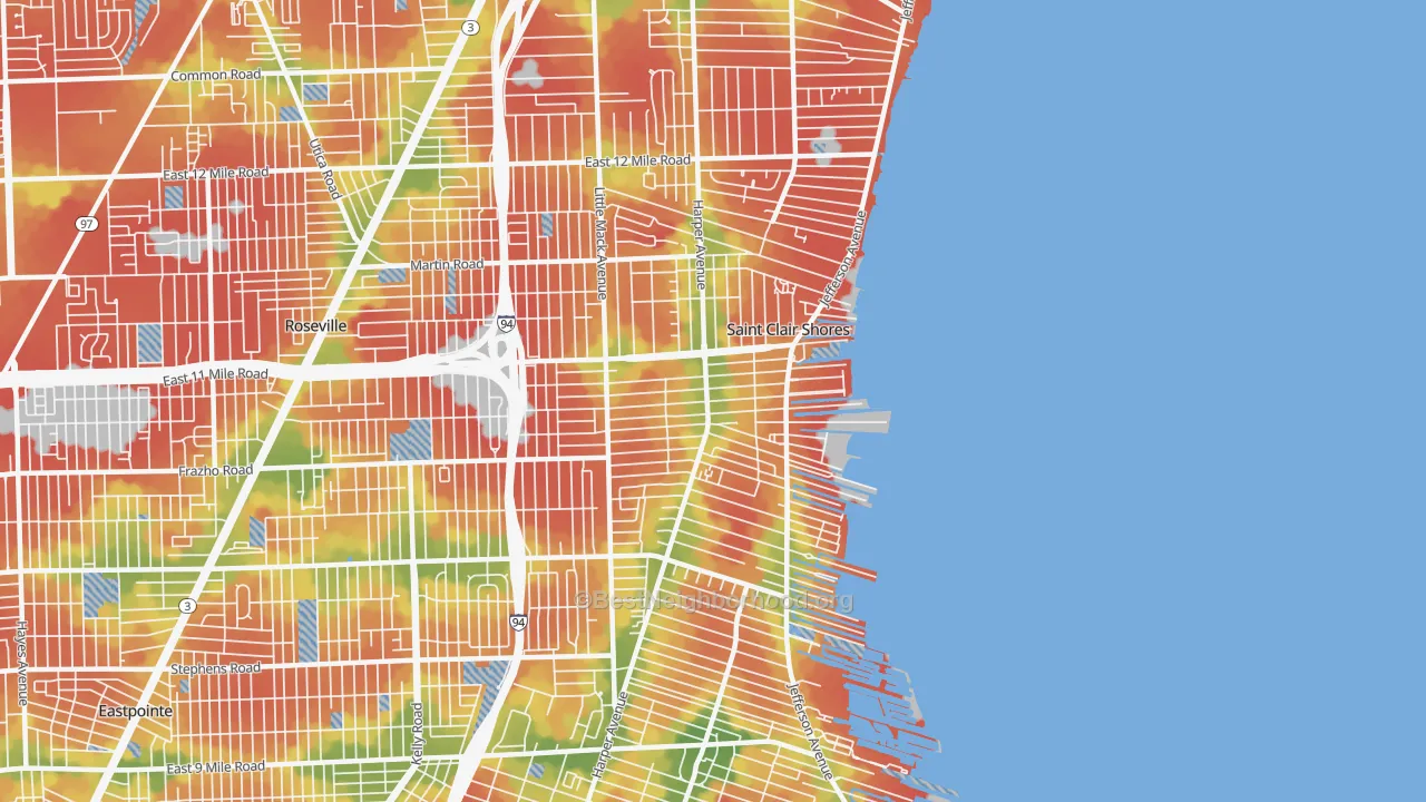 Walk Grade map of St. Clair Shores, MI, walkable areas in green and car-dependent areas in red