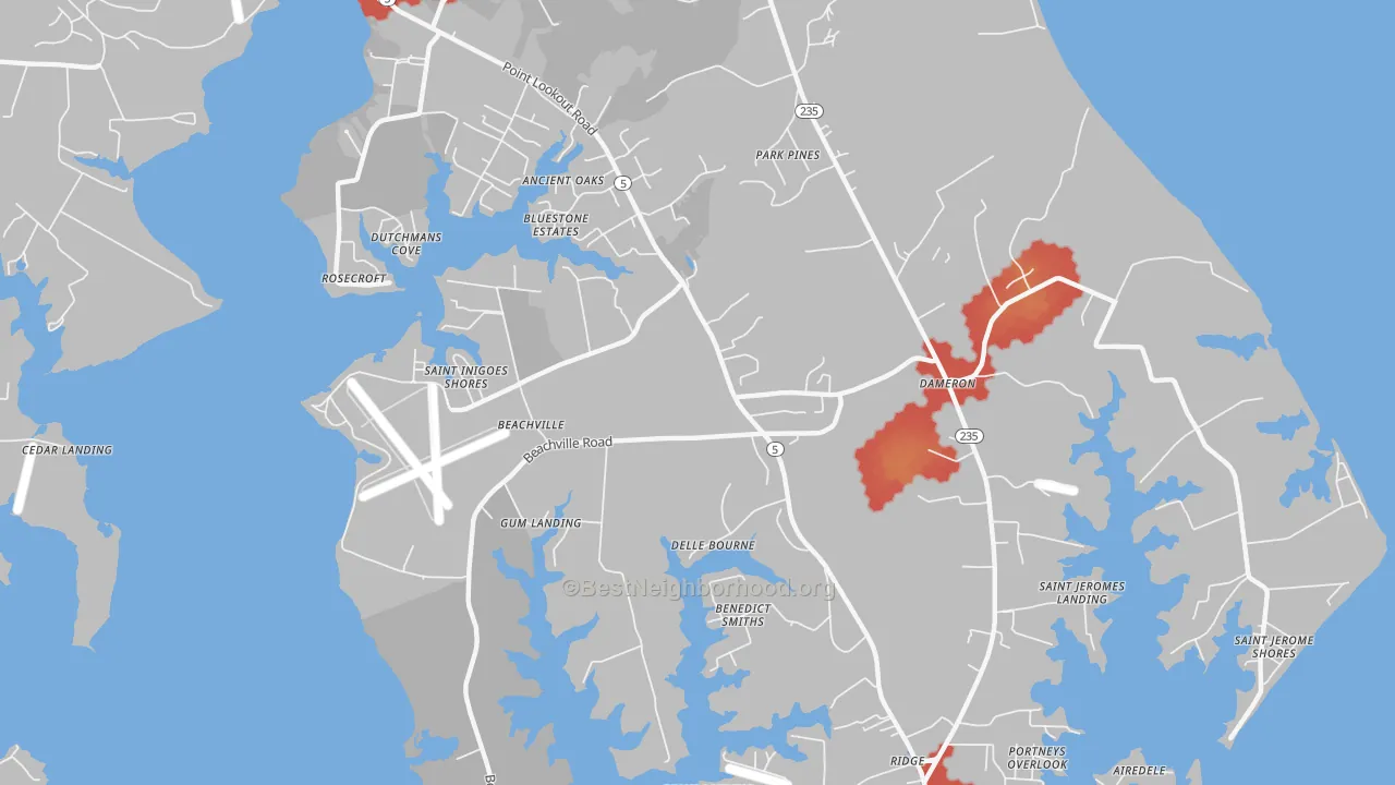 Walk Grade map of St. Inigoes, MD, walkable areas in green and car-dependent areas in red