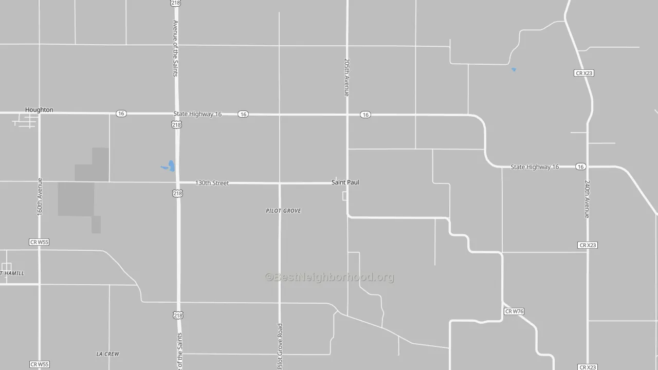 Walk Grade map of St. Paul, IA, walkable areas in green and car-dependent areas in red