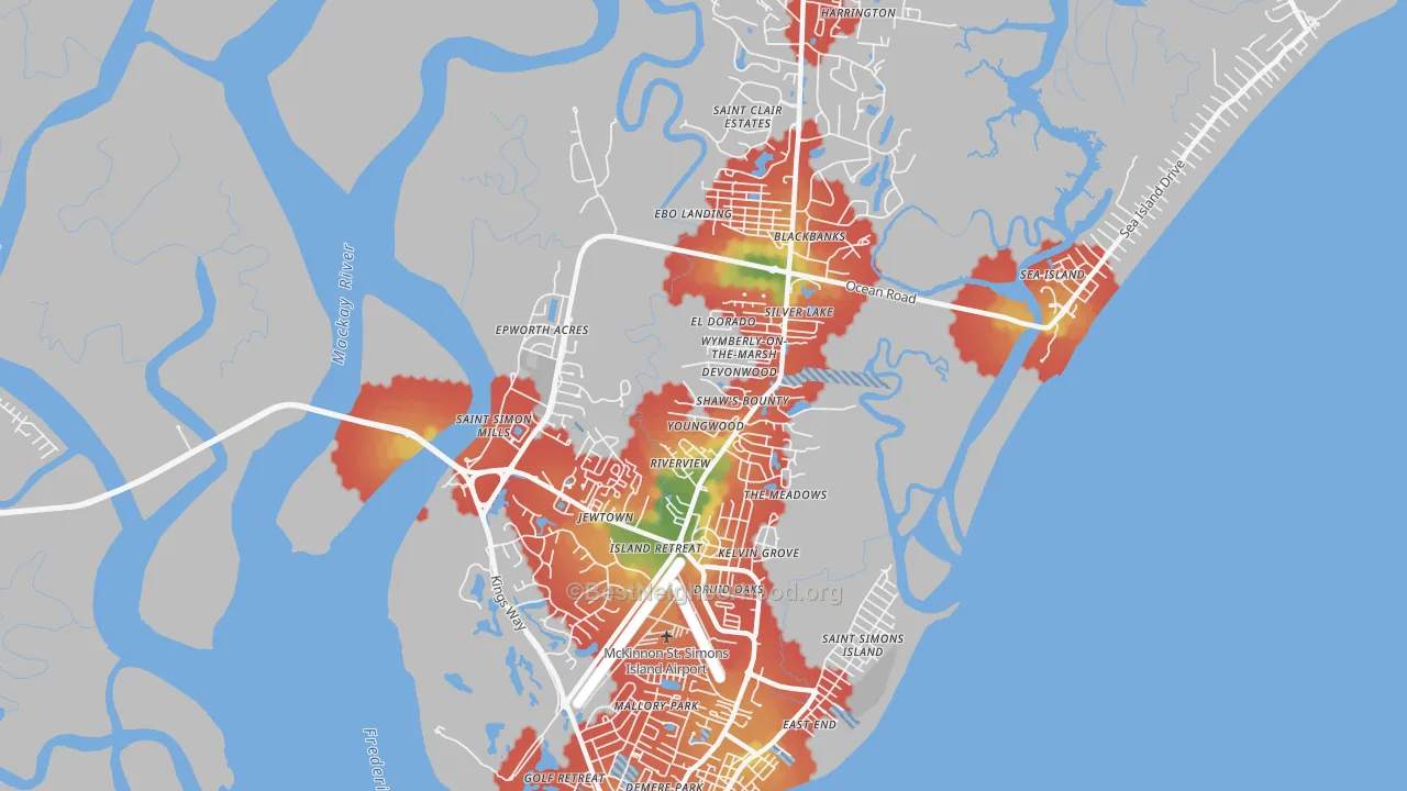 Walk Grade map of St. Simons, GA, walkable areas in green and car-dependent areas in red