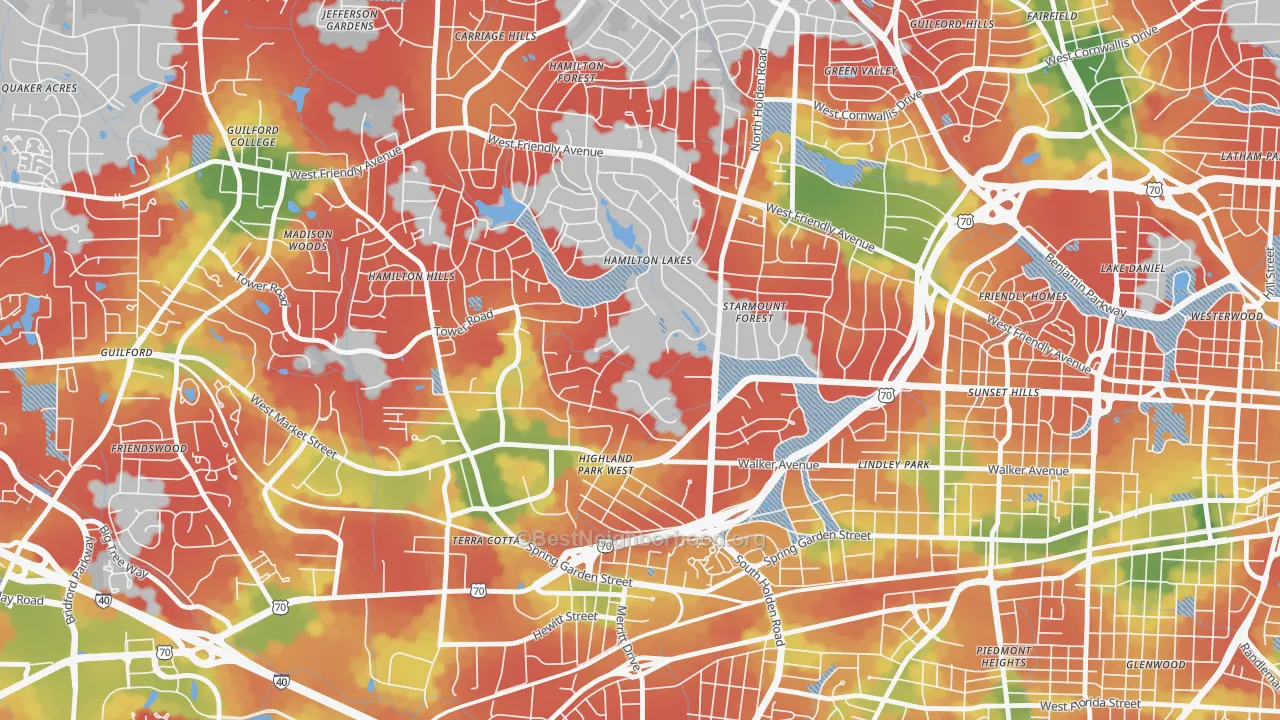 Walk Grade map of Starmount Forest, Greensboro, NC, walkable areas in green and car-dependent areas in red