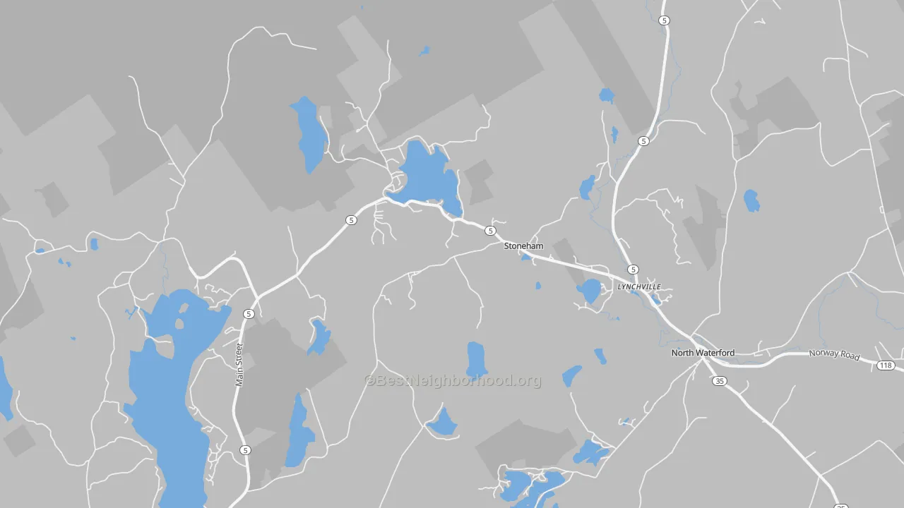 Walk Grade map of Stoneham, ME, walkable areas in green and car-dependent areas in red