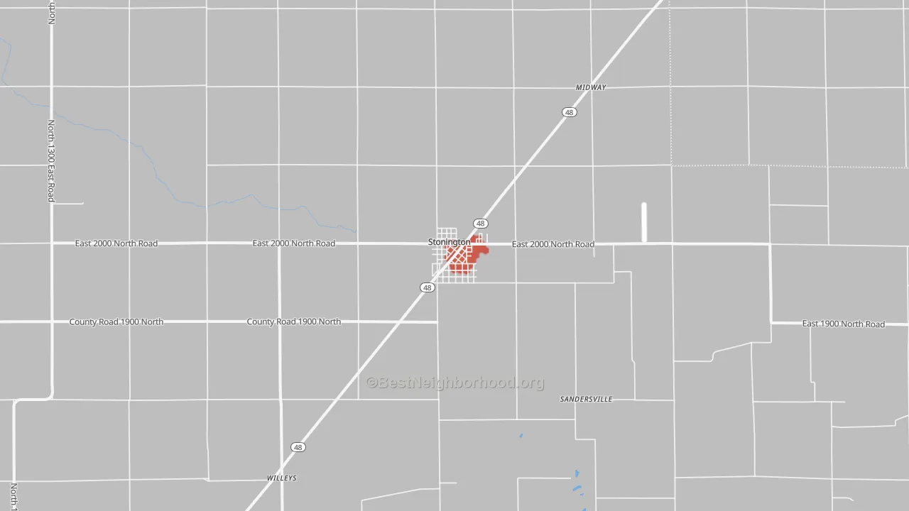 Walk Grade map of Stonington, IL, walkable areas in green and car-dependent areas in red