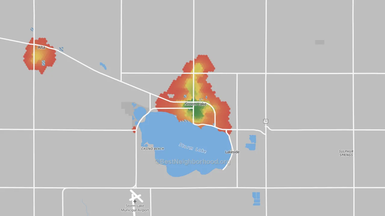 Walk Grade map of Storm Lake, IA, walkable areas in green and car-dependent areas in red