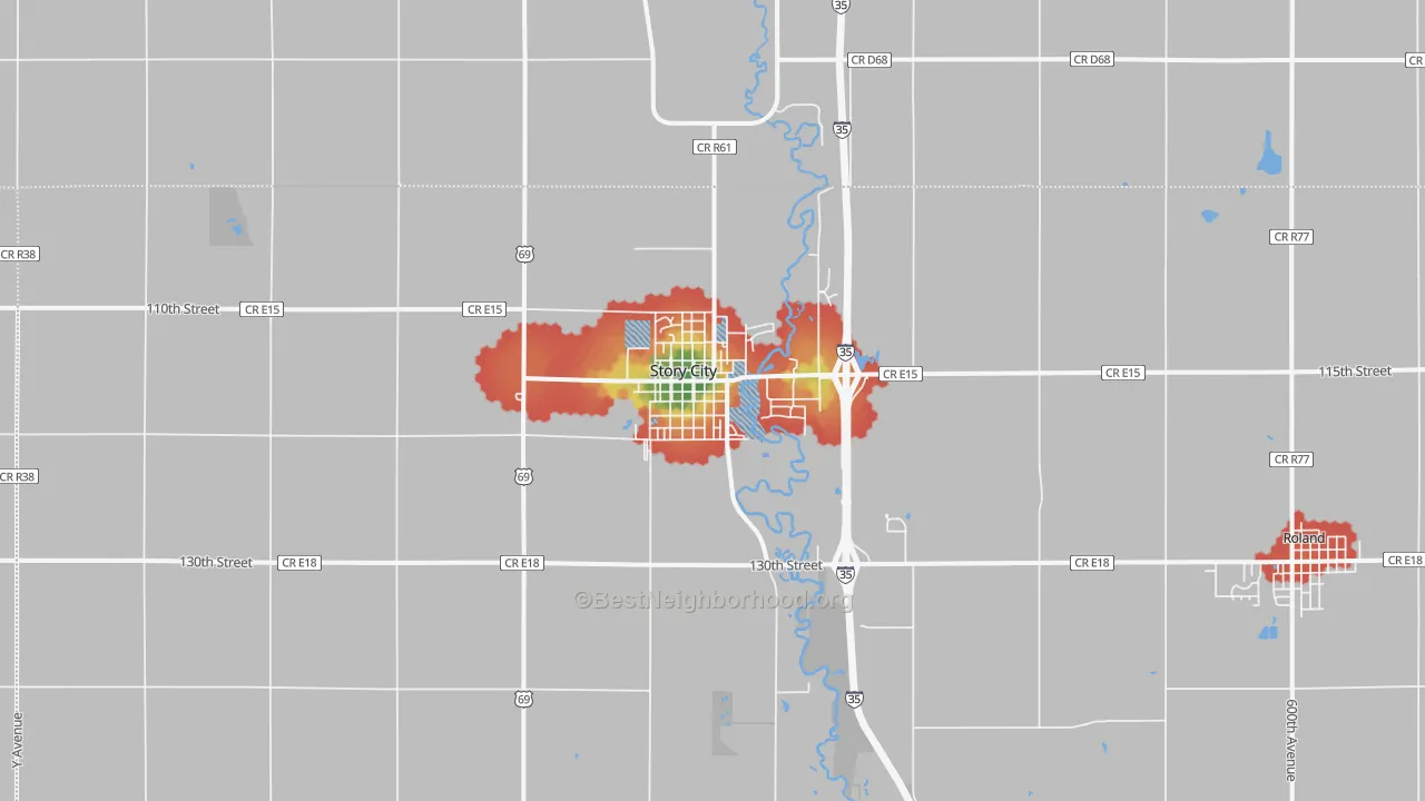 Walk Grade map of Story City, IA, walkable areas in green and car-dependent areas in red