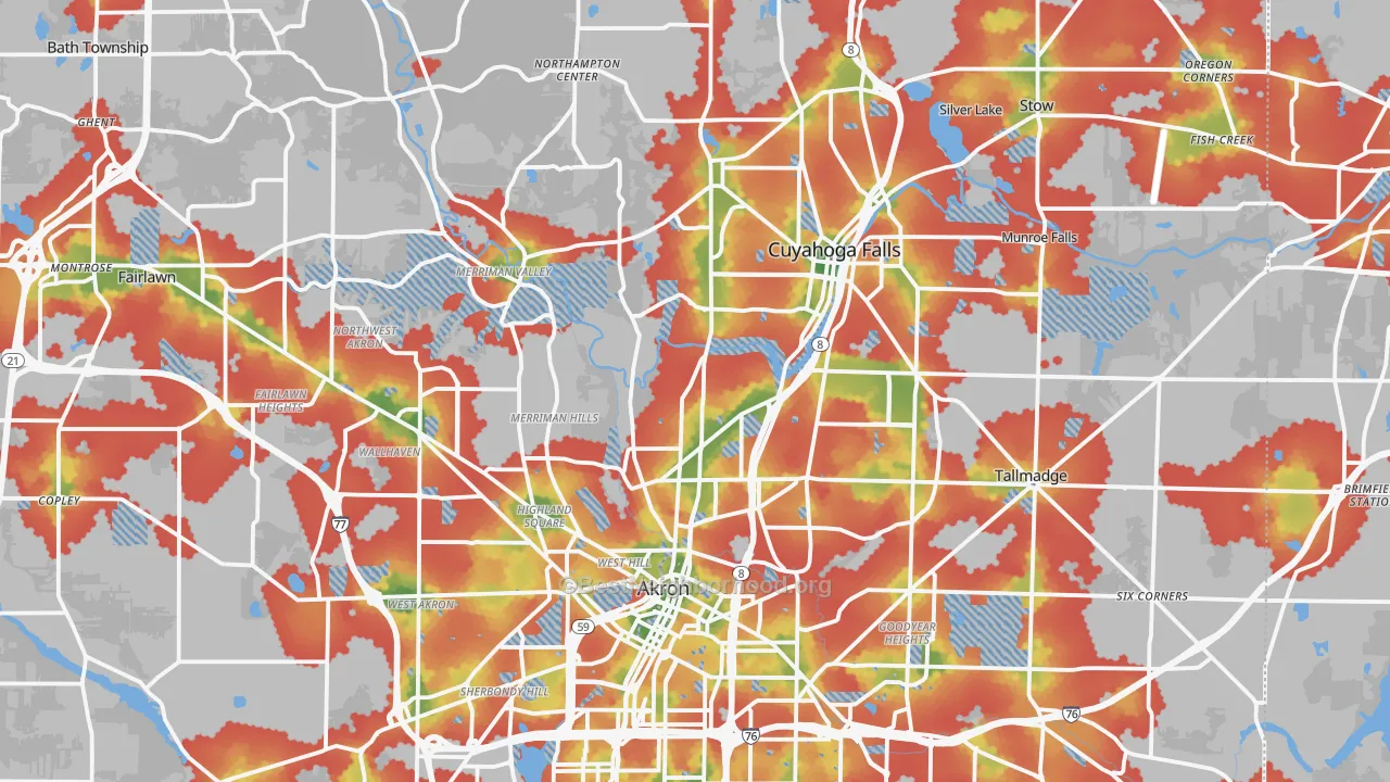 Walk Grade map of Summit County, OH, walkable areas in green and car-dependent areas in red