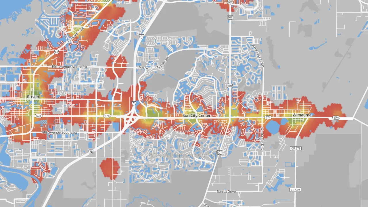 Walk Grade map of Sun City Center, FL, walkable areas in green and car-dependent areas in red