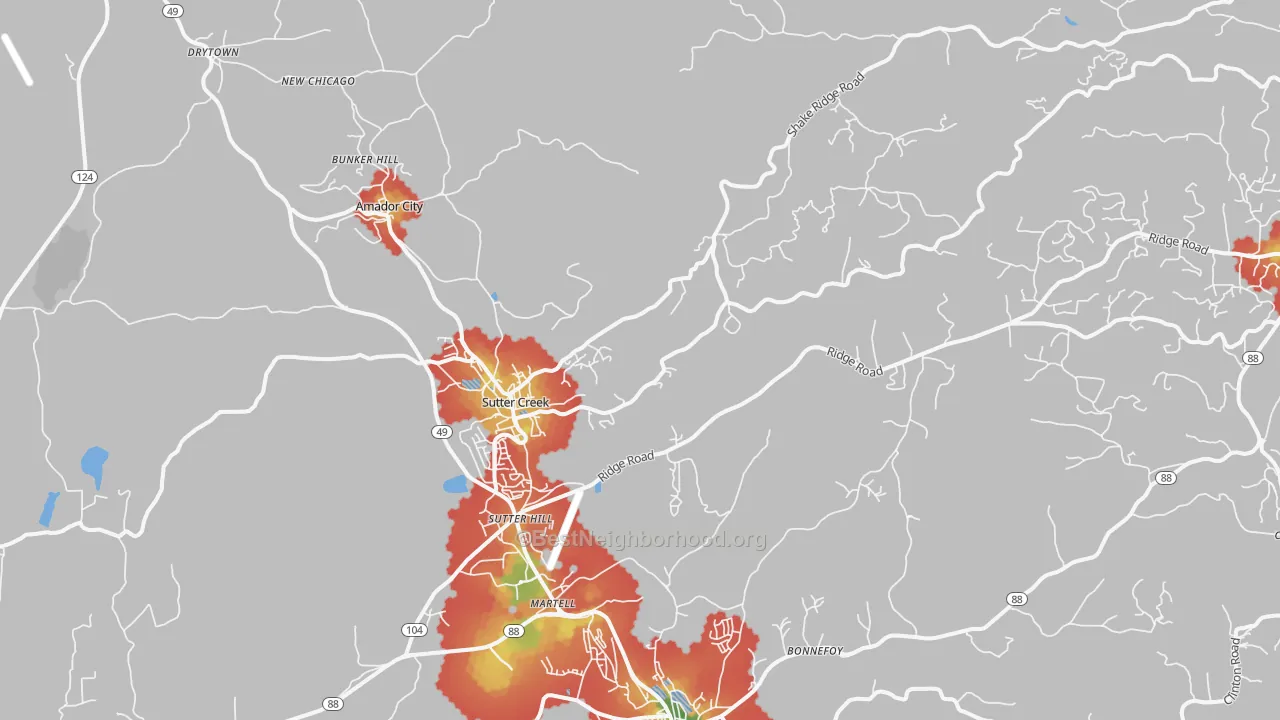 Walk Grade map of Sutter Creek, CA, walkable areas in green and car-dependent areas in red